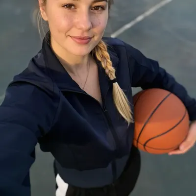 Mia